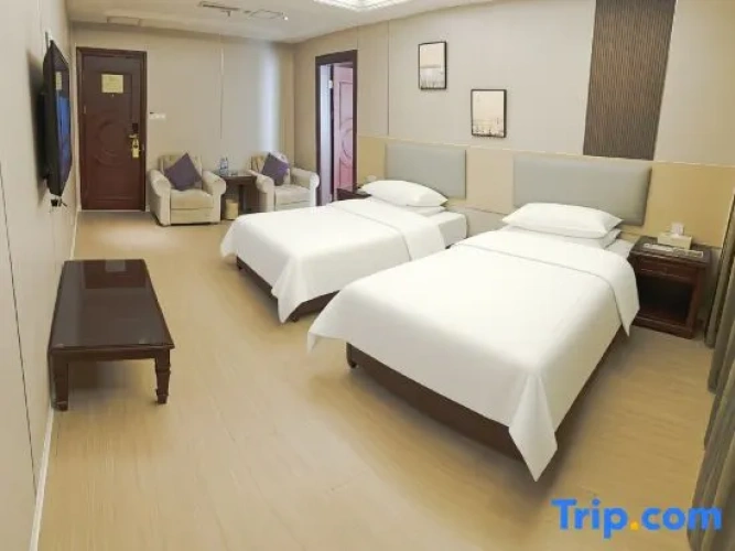 Superior Triple Suite