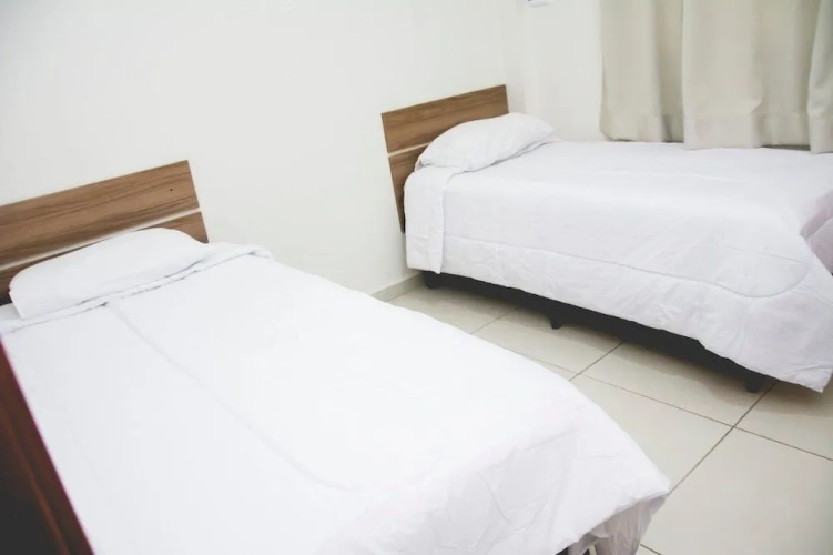 Leati's Hotel