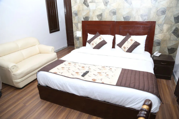 Suryansh Motel