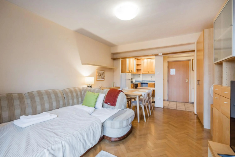 Minded Manor Apartment