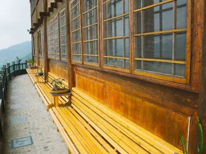 Longsheng Lian Lodge Hotel