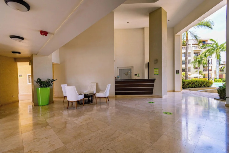 Condo 1 one bed, Palm Beach