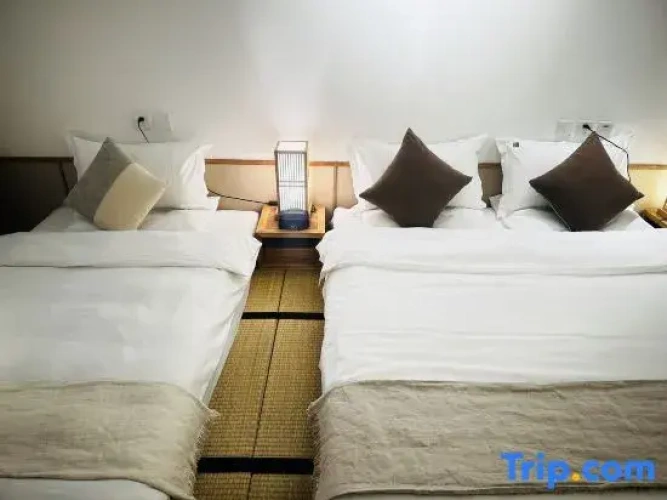 Twin Suite