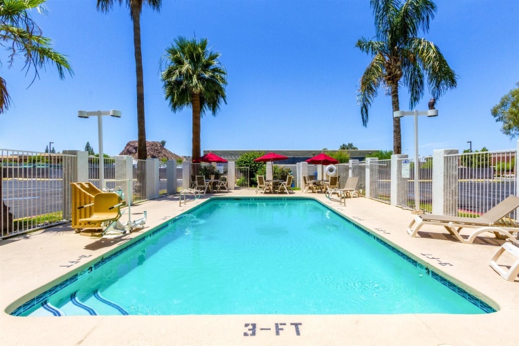 Motel 6 Phoenix Tempe Priest Dr photo 14