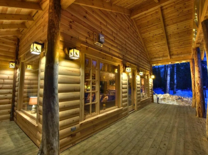 2 Bedrooms Chalet