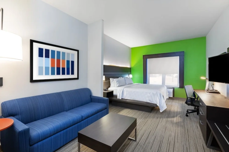 1 Bedroom Suite