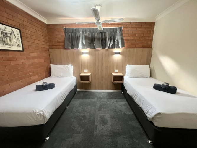Adrian Motel