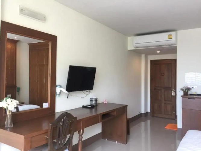 Amonruk Hotel Over view