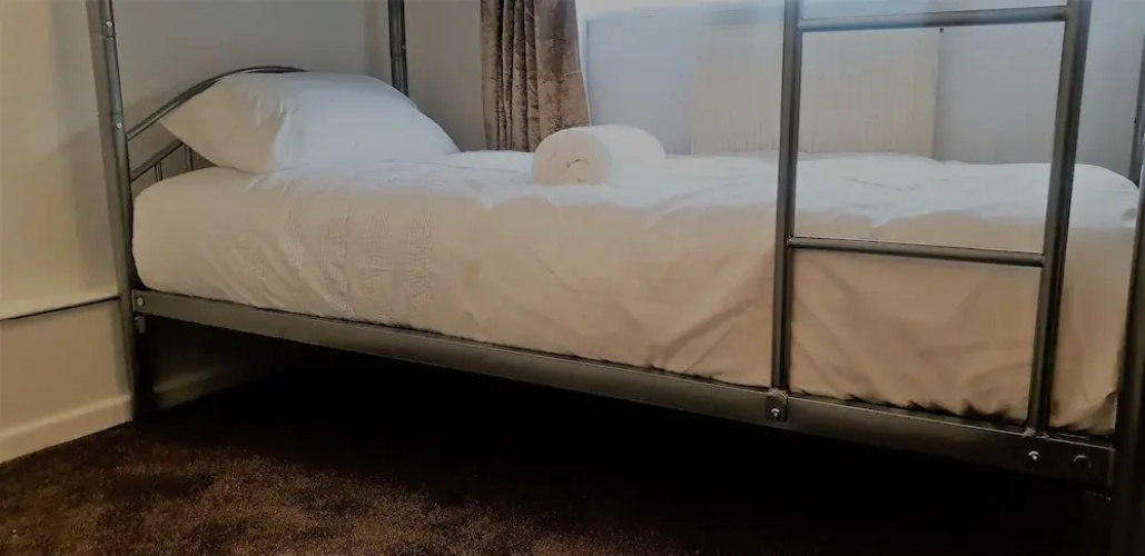 Piccadilly wharf suite