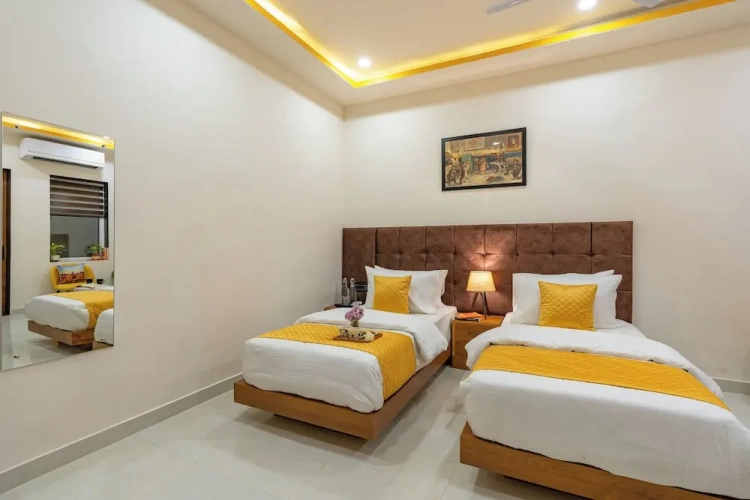 Deluxe Twin room