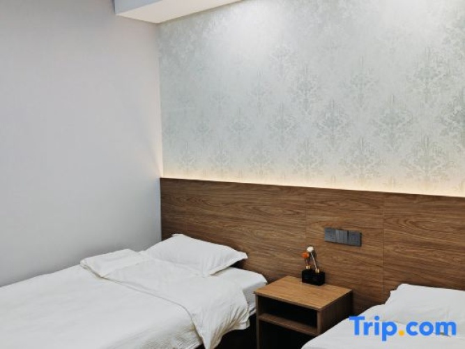 Economy Twin room