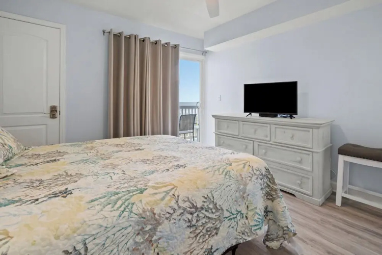 Raintree Villas 2F