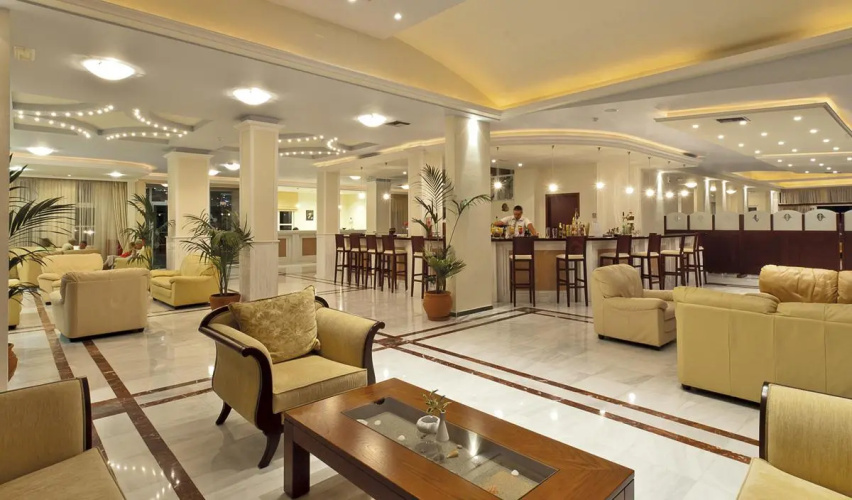 Selini Suites & Waterpark