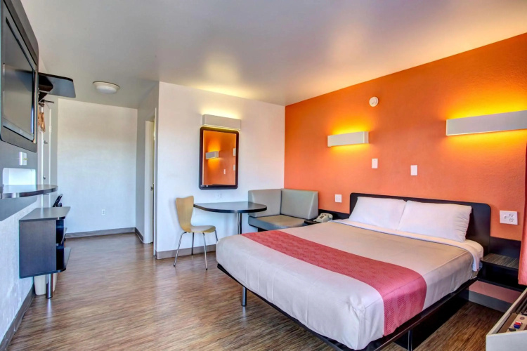 Motel 6 Murfreesboro, TN