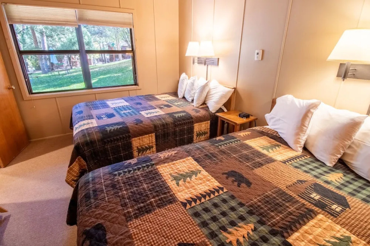 Castle Mountain Lodge
