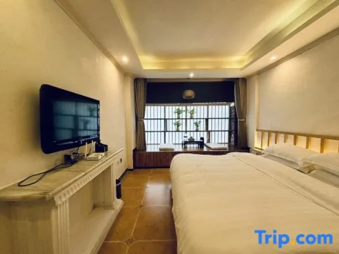 Standard Double room with river view
