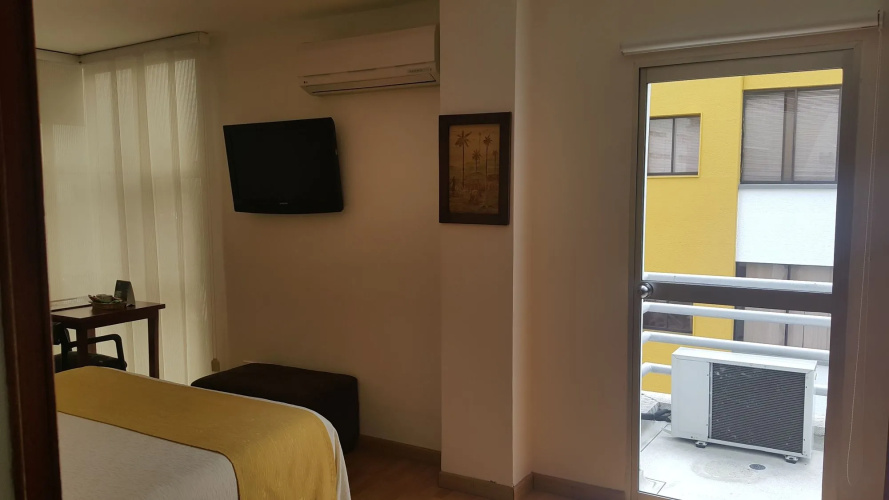 Hotel Bolivar Plaza