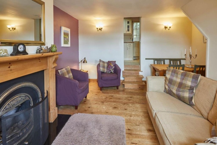 3 Bedrooms Cottage