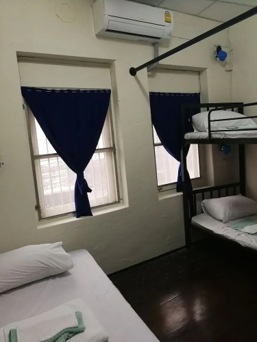 Sip N' Camp - Hostel