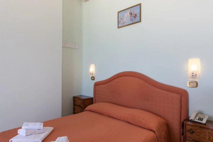 Mayflower Beach Hotel