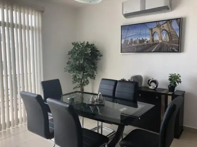 Castell Suites Apartment