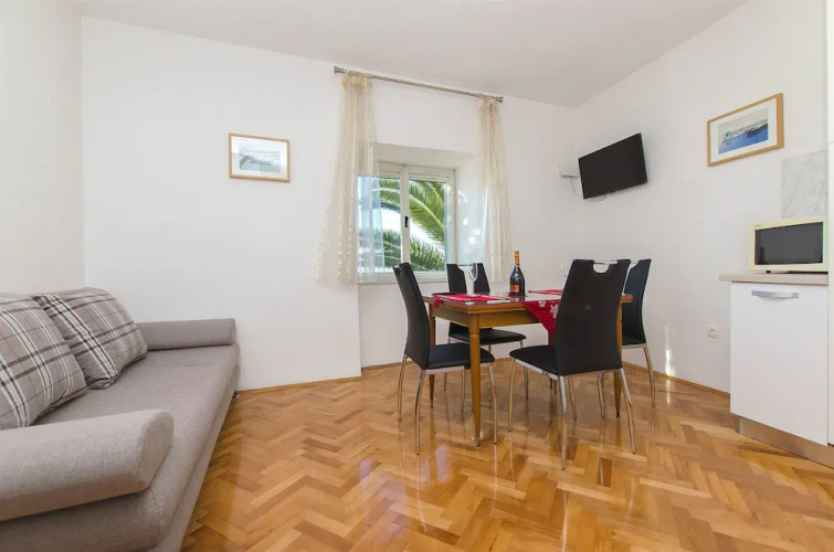 Apartment Pirija