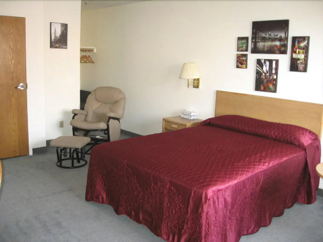 Little Bear Motel