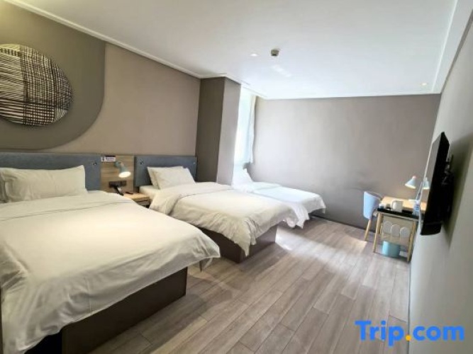 Business Triple room
