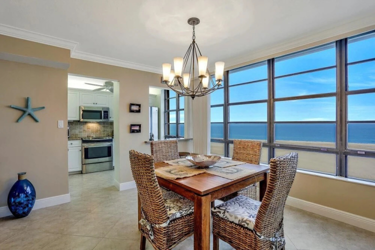 Beachfront Condo With Panoramic Ocean Views and Pool
