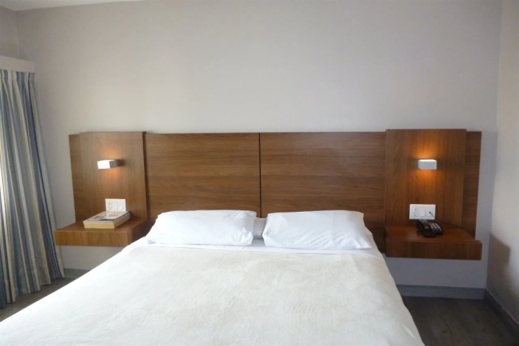 Hotel Tower House Suites