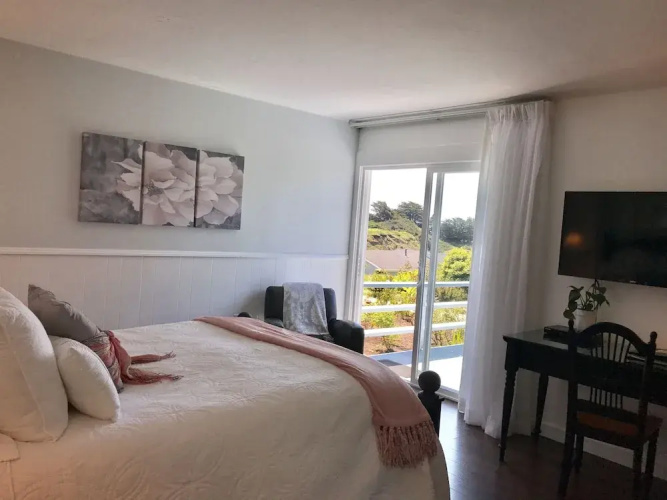 Agate Cove Inn