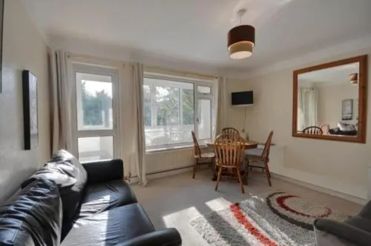 1 Mansard Court