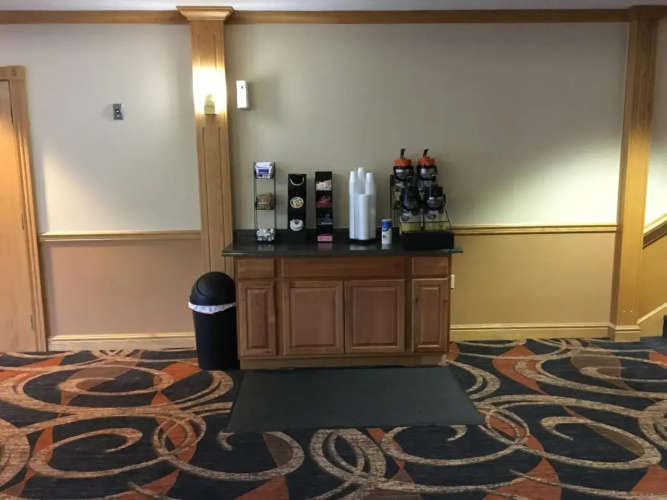 Cabot Motor Inn