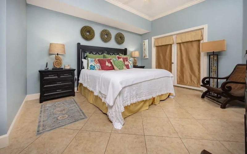 Phoenix West 2105 3 Bedroom Condo