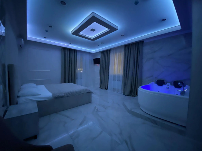 Двухместный люкс двуспальная кровать