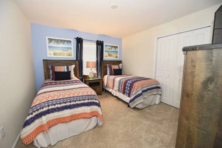 1586 Moon Valley Drive