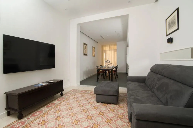 U Collection Townhouse