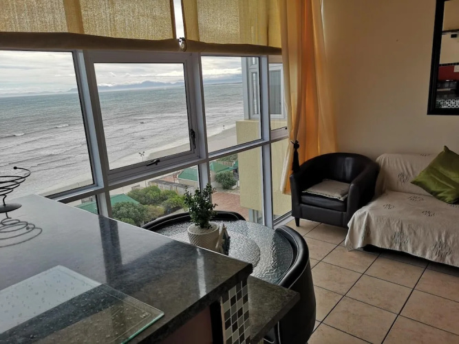 Fig Tree Strand Beach Front Apartments