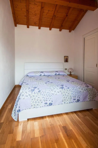 Lake Como Apartments