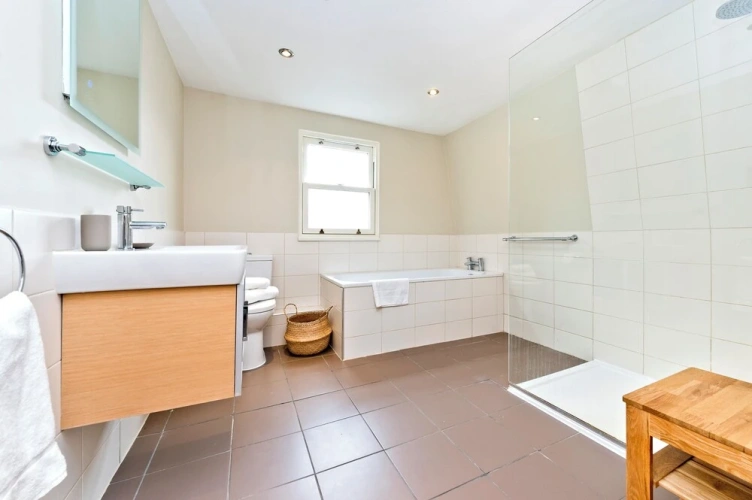 3 Bedrooms Cottage