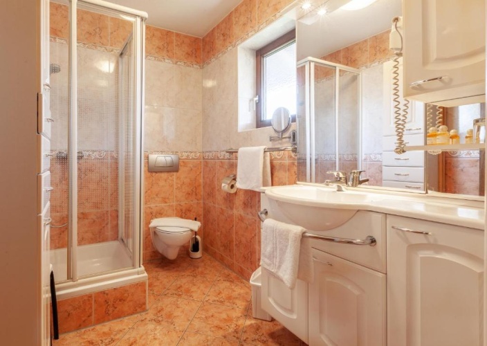2 Bedrooms Double Apartment