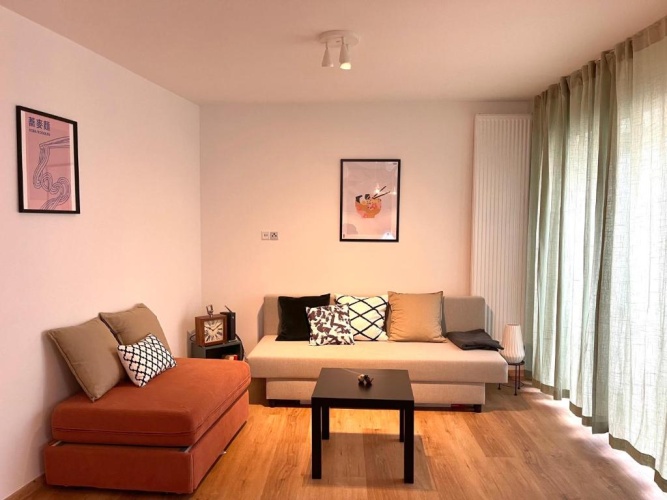 2 Bedrooms Apartment