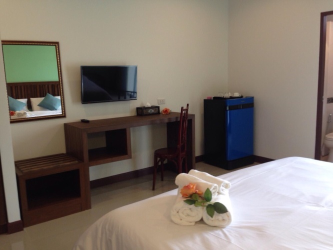 Standard Triple room