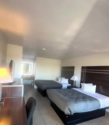 Economy Quadruple room