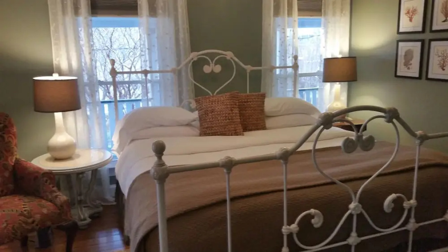 Barclay Cottage
