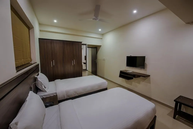SinQ Suites