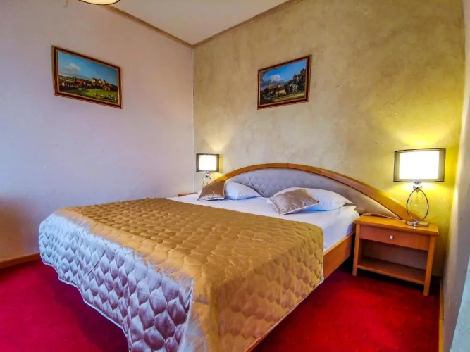 Double Suite