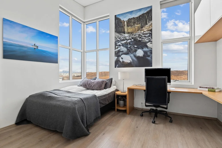 Luxurious Large Home, Perfect for Your Group