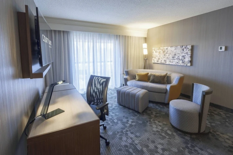 1 Bedroom Suite