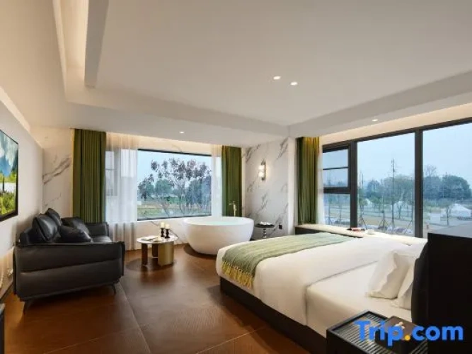 Standard Double room with view
